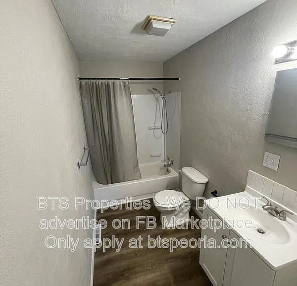 119 Vanburen Ct #2 — Photo 5