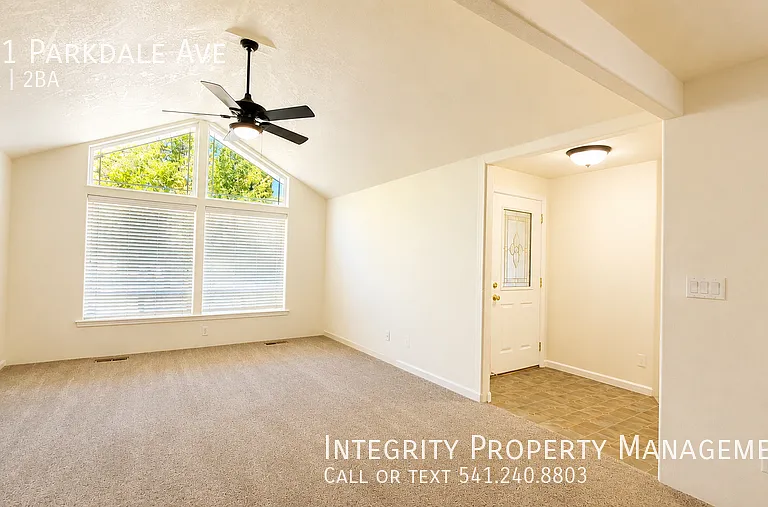 941 Parkdale Ave — Photo 5