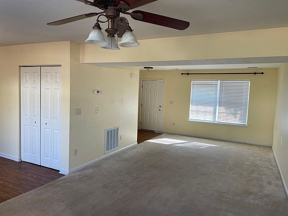 2nd image of 113 Canyon Oaks Dr