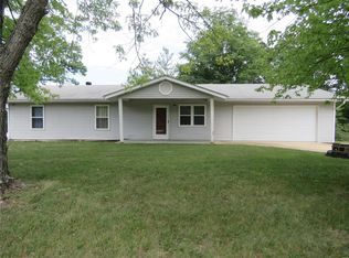 624-626 N Service Rd, Union, MO 63084