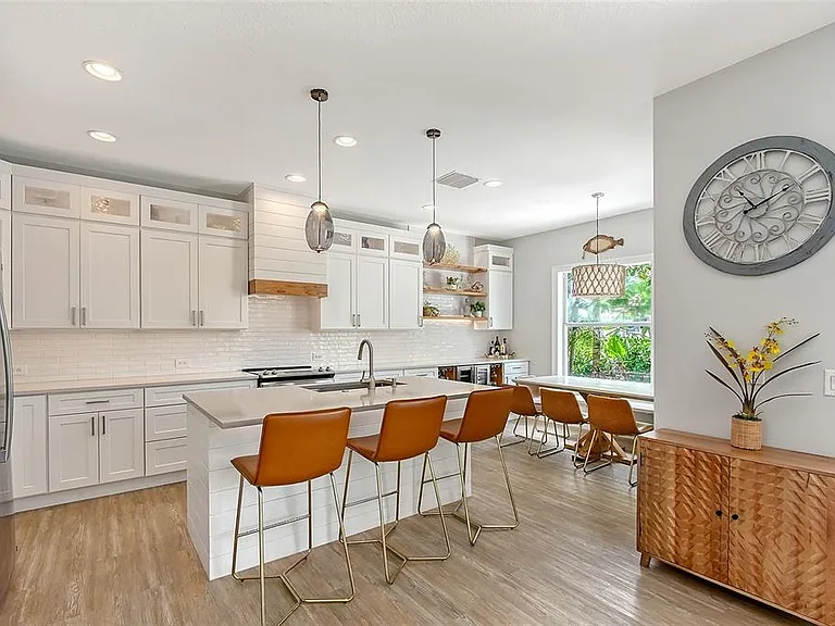 1738 Siesta Dr — Photo 10