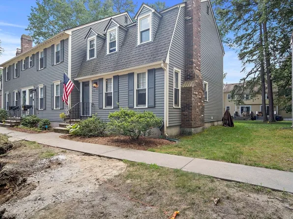 172 Wellman Ave Unit 172, North Chelmsford, MA 01863