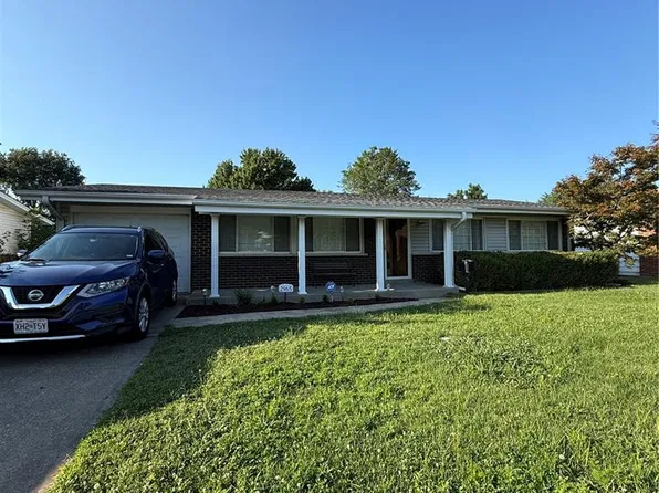 2965 Parker Rd, Florissant, MO 63033