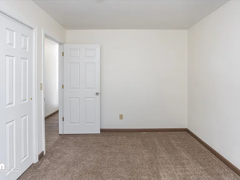 876 N Wesglenn Cir — Photo 14