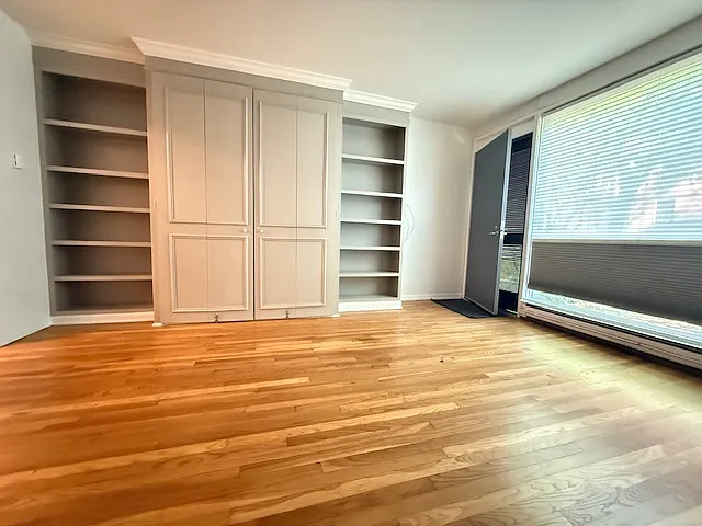 235 W Eugenie St #G2 — Photo 6