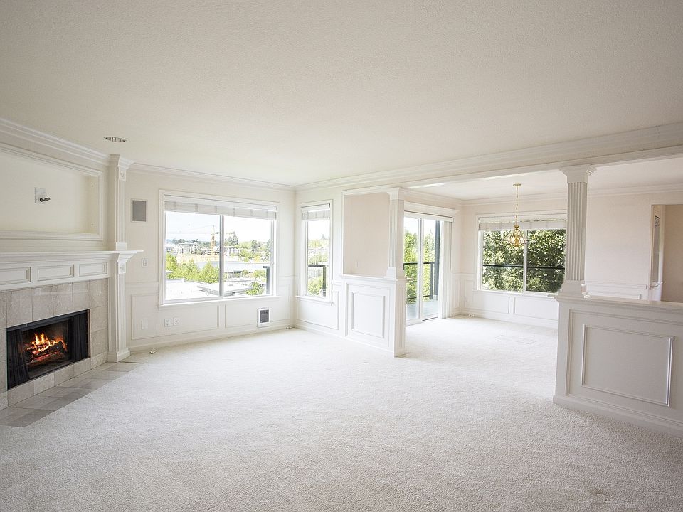 1st image of 410 2nd Ave S APT 211