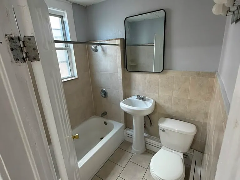14 Rosa Parks Blvd #4 — Photo 8