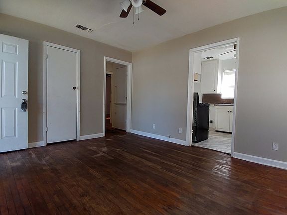 3rd image of 1808 Piedmont St