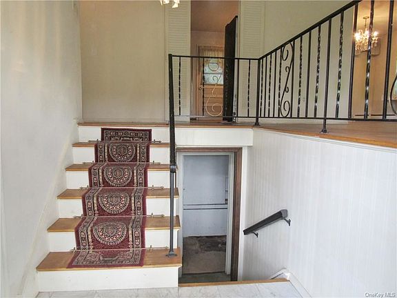 3rd image of 738 Granite Springs Rd