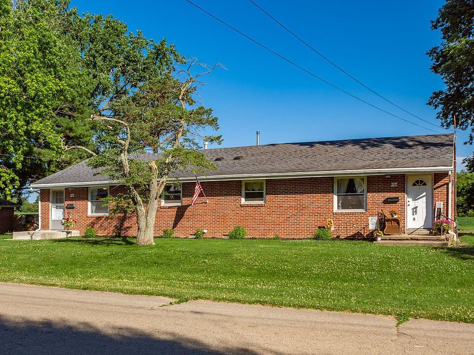 1st image of 135-137 Chrisman Ave