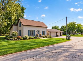 317 S 5th Ave, Winneconne, WI 54986