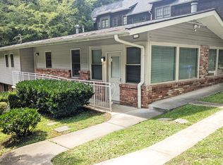 1722 Hummingbird Ln, Atlanta, GA 30307