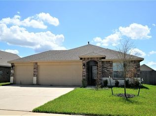 7715 Links Ln, Navasota, TX 77868