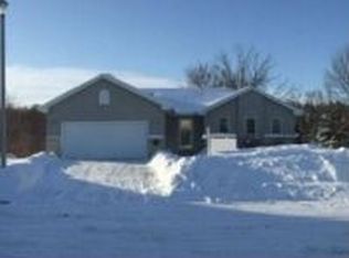 2406 Aspen Ln SW, Rochester, MN 55902