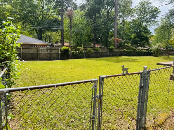 2108 E 24th St, Texarkana, AR 71854