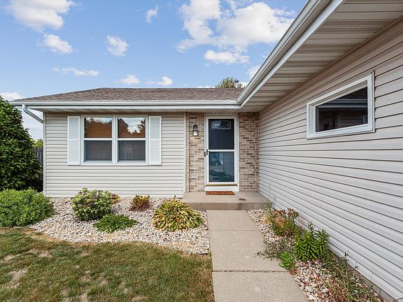 4th image of 4221 Prairie Fox Dr