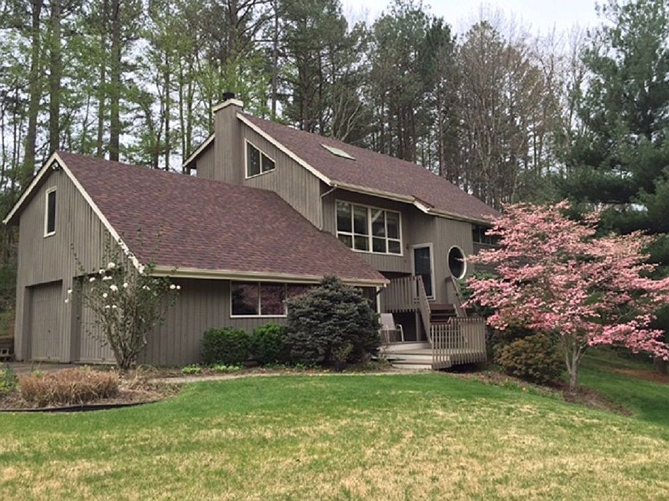 1st image of 4 Sussex Dr