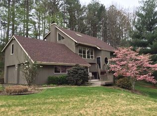 4 Sussex Dr, Athens, OH 45701