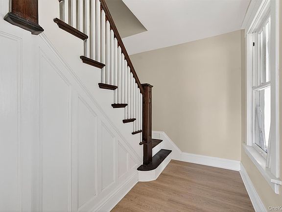 4th image of 26 1/2 Ridge Street