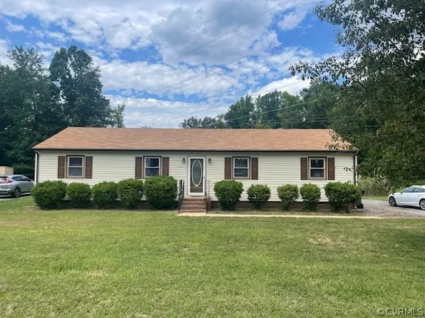 3909 Robin Hood Dr, Hopewell, VA 23860