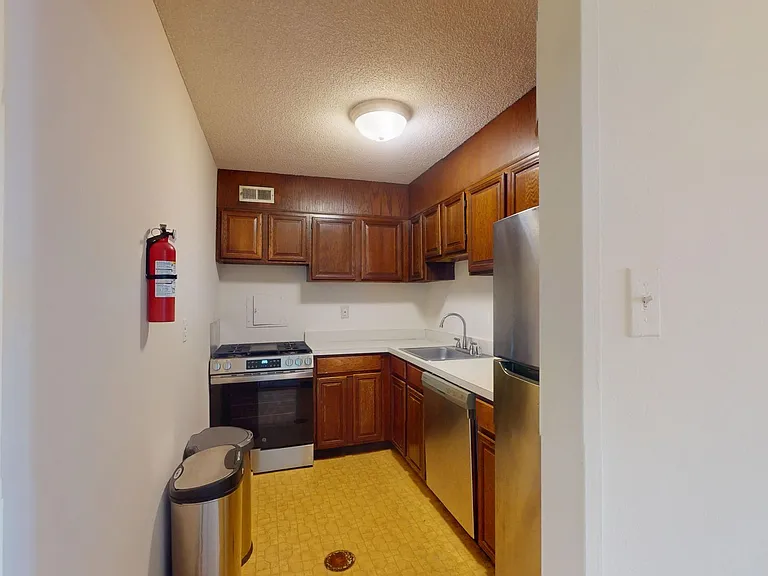 300 M St SW #N509 — Photo 7