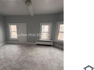 162 Waverly St APT 2, Yonkers, NY 10701