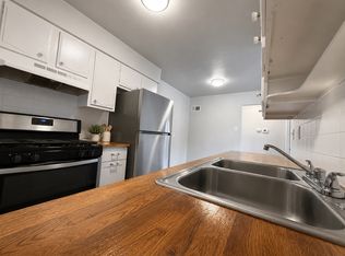 3601 Hallmark Ln APT D, Saint Louis, MO 63125