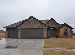2319 Coles Creek Ln, Yukon, OK 73099