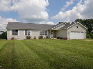 974 Herricksville Rd, Quincy, MI 49082