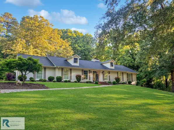 5036 Deerfield Ln, Danville, VA 24540