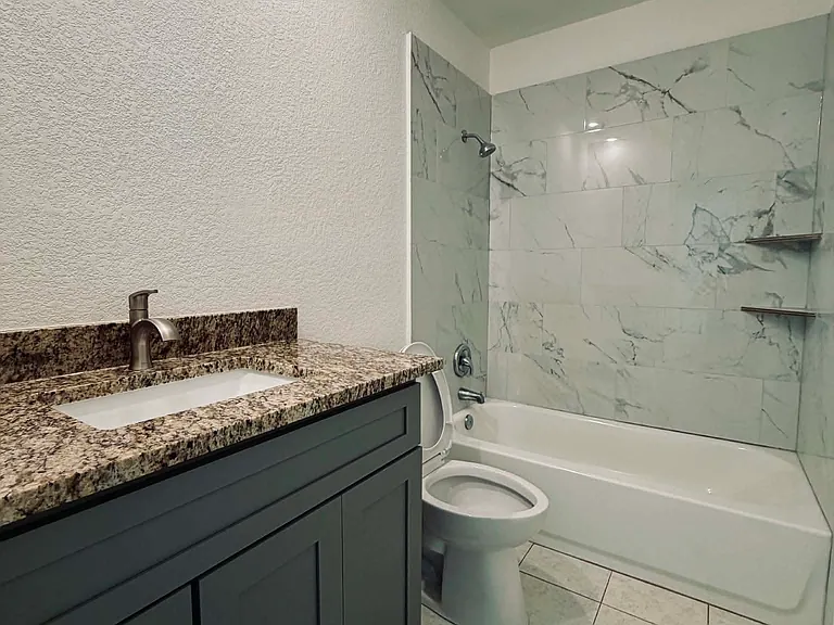 1101 Lombardy Dr — Photo 12