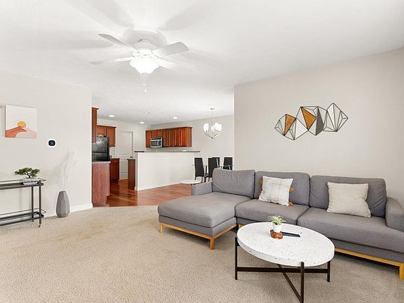 3rd image of 8902 N Scrimshaw Dr
