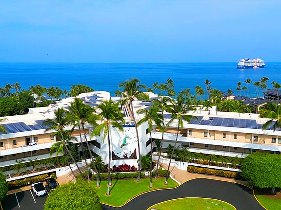 3rd image of 75-6040 Alii Dr #616