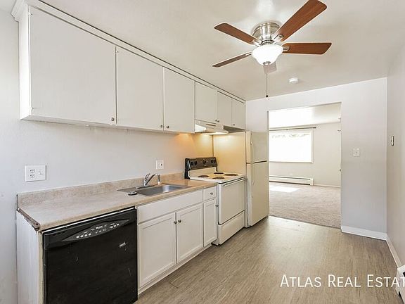 5th image of 2367 S Locust St APT B
