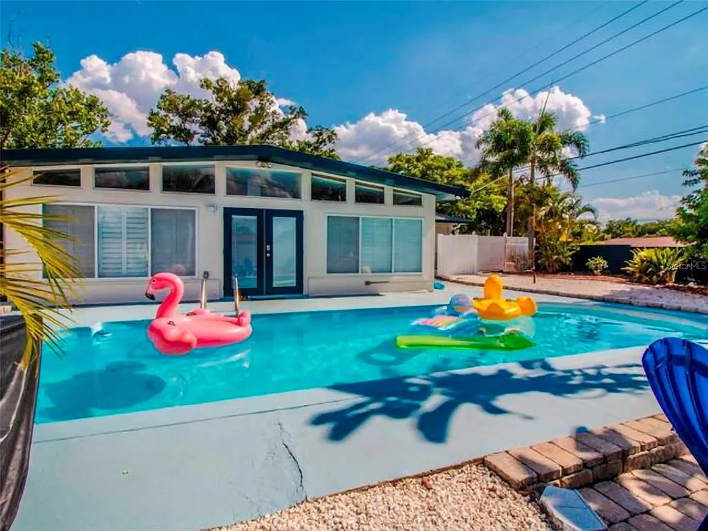 1 bed, 1.0 bath, 544 sqft, $1,800 — Photo 4