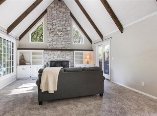14711 W 90th Ter, Lenexa, KS 66215