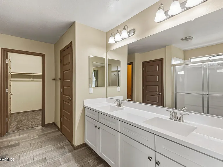 7422 S 28th Pl — Photo 31