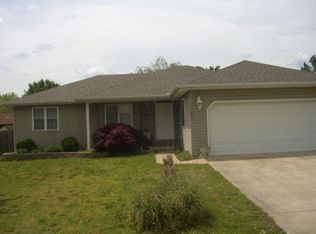 1905 Christopher Dr, West Plains, MO 65775