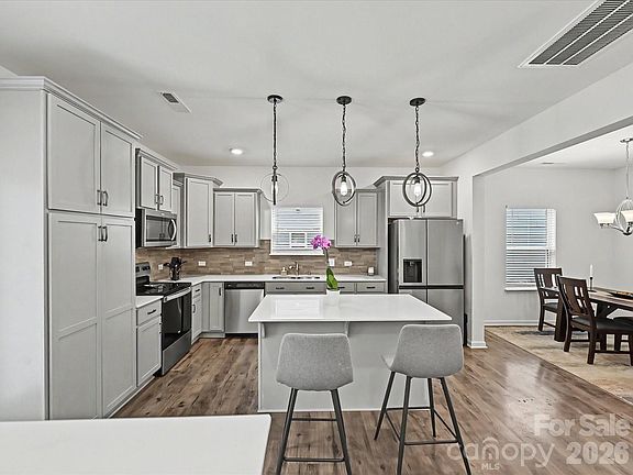 2nd image of 5125 Arbordale Way