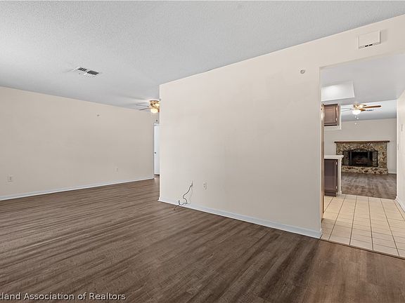 5th image of 108 Springdale Rd