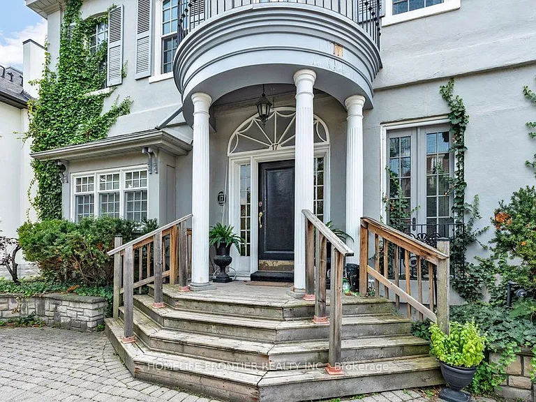 17 Teddington Park Ave W #3 — Photo 3