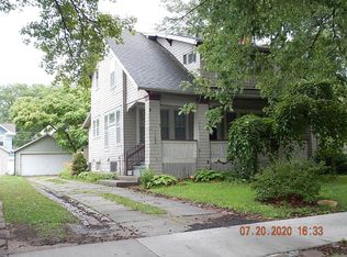 1166 SW Mulvane St, Topeka, KS 66604