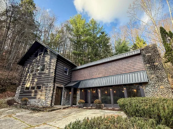 6867 Seneca Trl, Montrose, WV 26283