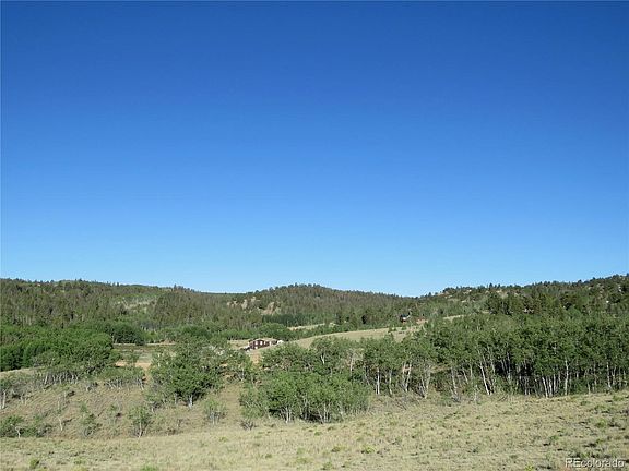 3rd image of 104 Hawk Way