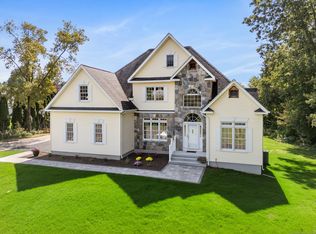 88 Cambridge Dr, South Windsor, CT 06074