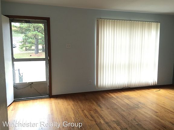 4th image of 10531 Hobday Ave