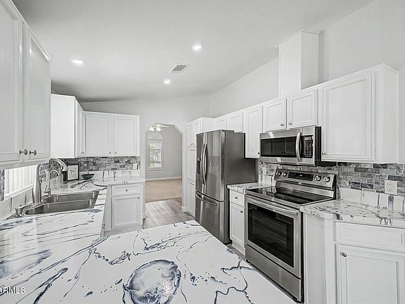 5th image of 2550 S ELLSWORTH Road #50