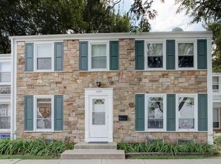 2095 Danbury Pl, Hoffman Estates, IL 60169