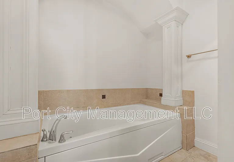 1614 McCulloh St #1 — Photo 16