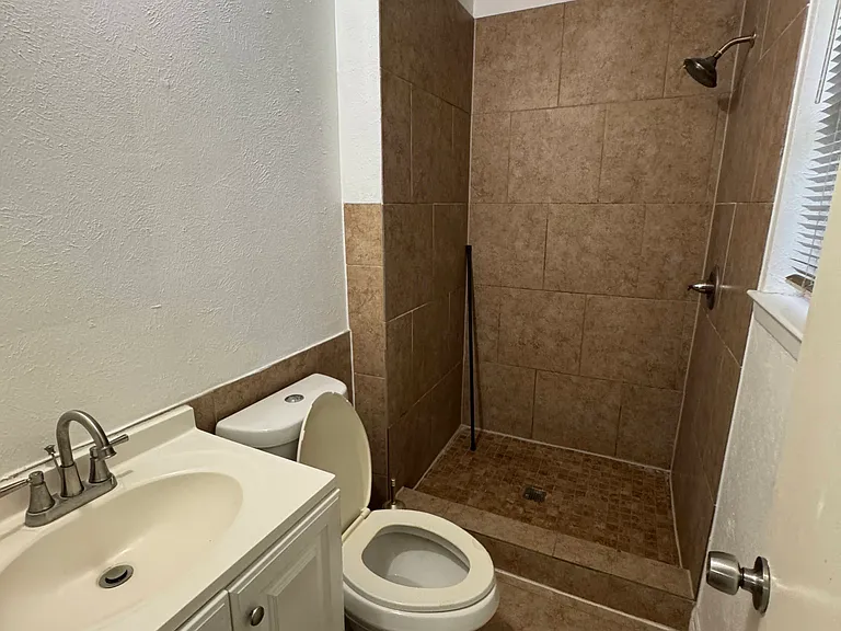 Master shower